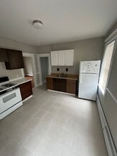 84-86-86 Success Ave in Bridgeport, CT - Foto de edificio - Building Photo