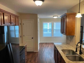 3211 Yankee Tank Ln in Lawrence, KS - Building Photo - Building Photo