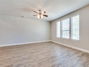 1036 Foxglove Dr in Carrollton, TX - Building Photo - Building Photo
