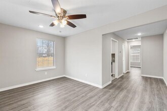 4311 Hull St in Houston, TX - Building Photo - Building Photo