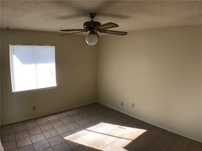 2610 Salado St-Unit -205 in Austin, TX - Building Photo - Building Photo