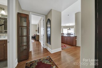 4620 Piedmont Row Dr in Charlotte, NC - Building Photo - Building Photo