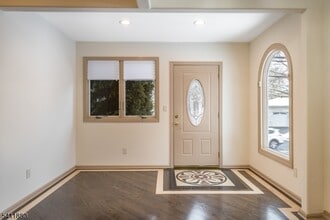 302 Walnut Ave in Cranford, NJ - Building Photo - Building Photo
