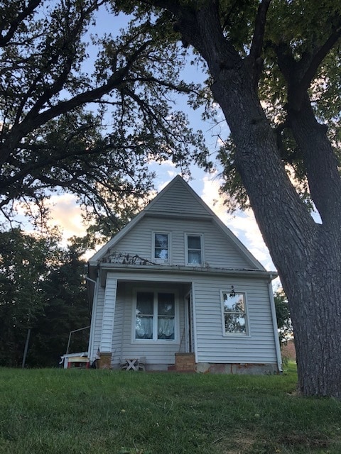 property at 202 Grove St