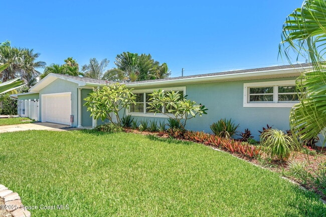 215 S Robert Way in Satellite Beach, FL - Building Photo - Building Photo