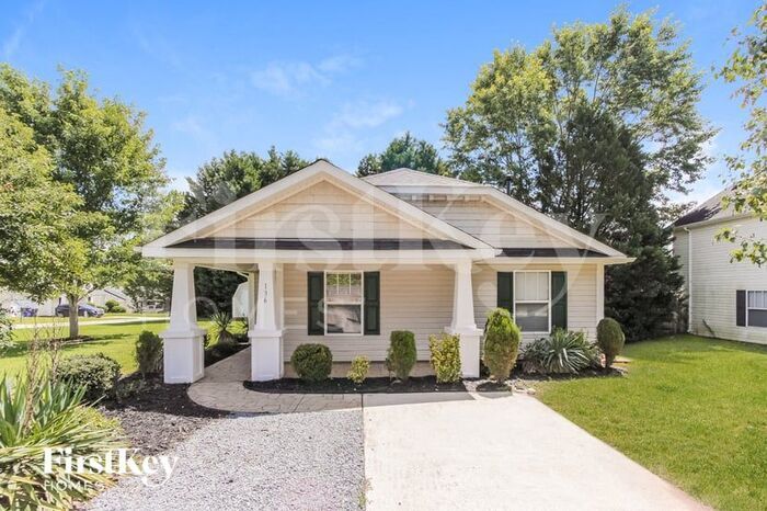 136 Peterborough Dr in Mooresville, NC - Building Photo