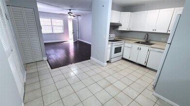 3262 NW 104th Ave, Unit 3262 in Coral Springs, FL - Building Photo - Building Photo