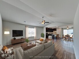 106 Palmer St in Stillwell, GA - Building Photo