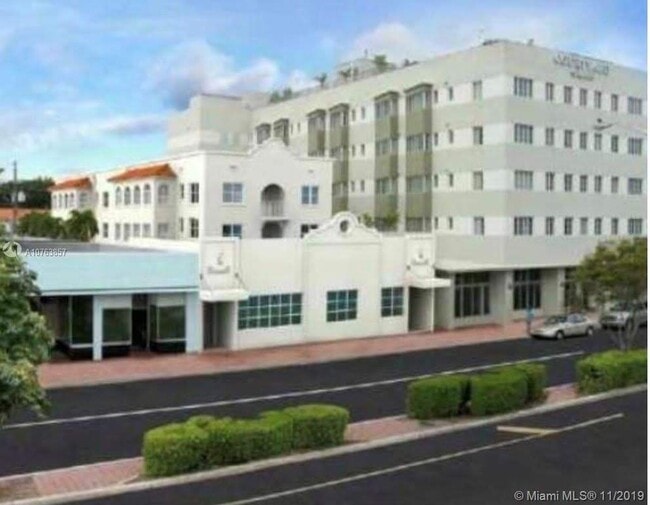 1512 Washington Ave, Unit 308 in Miami Beach, FL - Foto de edificio - Building Photo