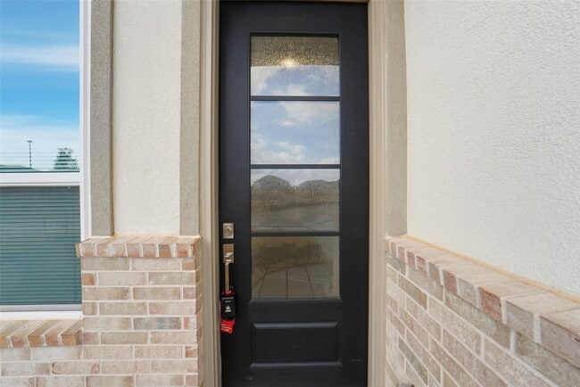 property at 31927 Rich Mdw Ct