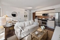 435 21st St, Unit # 310 in Miami Beach, FL - Foto de edificio - Building Photo