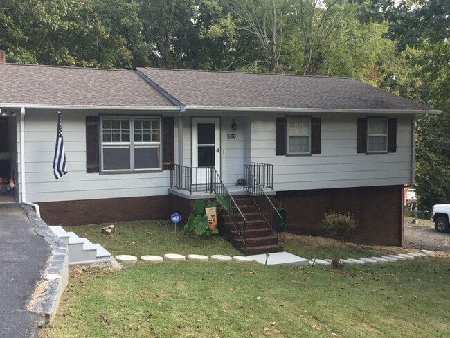 property at 636 Hathburn Dr