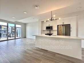 2617 Alces Dr in Edmonton, AB - Building Photo - Building Photo