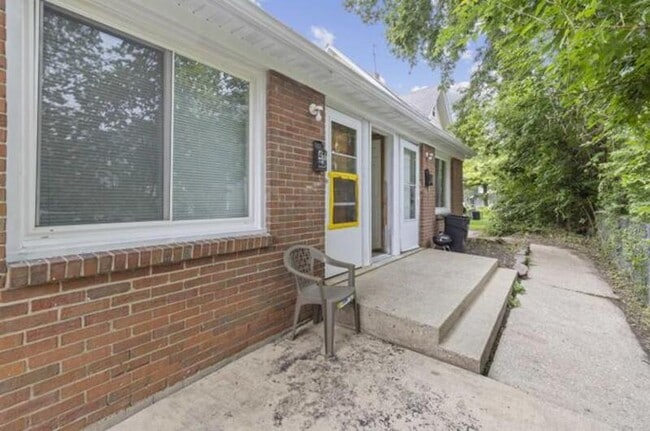 1110 17th Ave in Rockford, IL - Building Photo - Building Photo