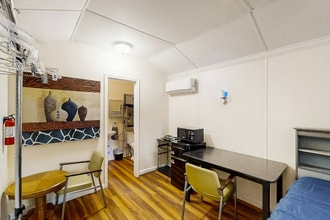 2306 Escambia Dr in Tallahassee, FL - Foto de edificio - Building Photo