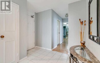 115 Antibes Dr in Toronto, ON - Building Photo - Building Photo