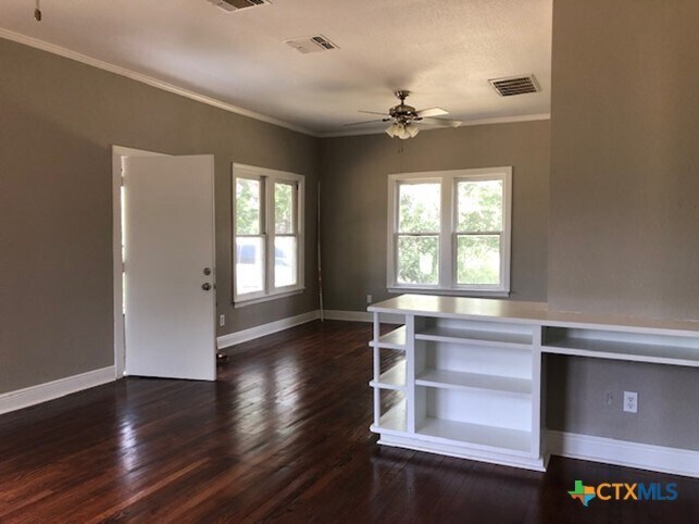 4839 Gander Slough Rd in Kingsbury, TX - Building Photo - Building Photo