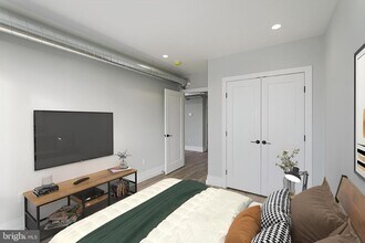 526 Brown St in Philadelphia, PA - Building Photo - Building Photo