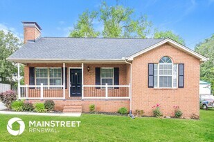 214 Riverwood Dr in La Vergne, TN - Building Photo