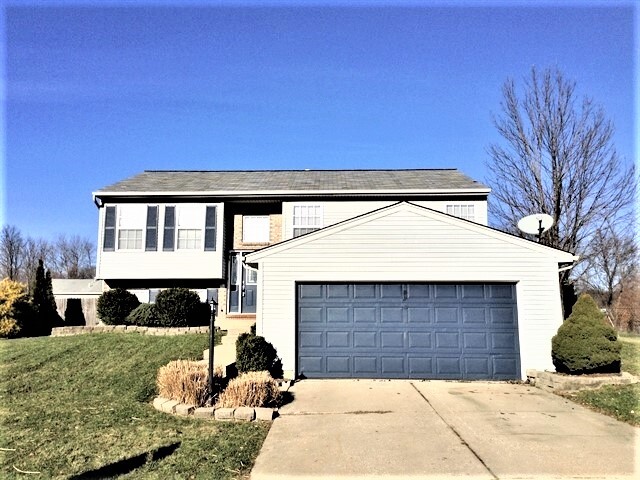 property at 10 Eastridge Dr