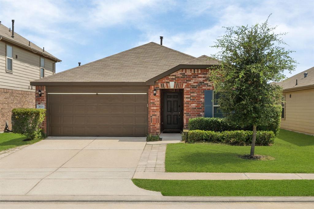 2623 Hawthorn Mill Ln in Houston, TX - Building Photo