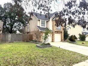 15806 Oak Mountain Dr in Houston, TX - Building Photo - Building Photo