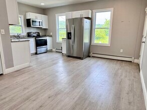 286 Kimball St in Fitchburg, MA - Building Photo - Building Photo