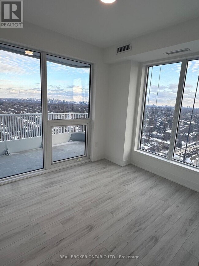 36 Olive Ave in Toronto, ON - Building Photo - Building Photo