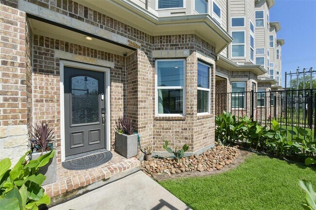 property at 2020 McGowen St