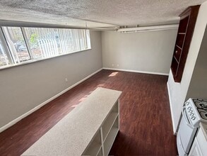 Corona Manor in Denver, CO - Foto de edificio - Building Photo