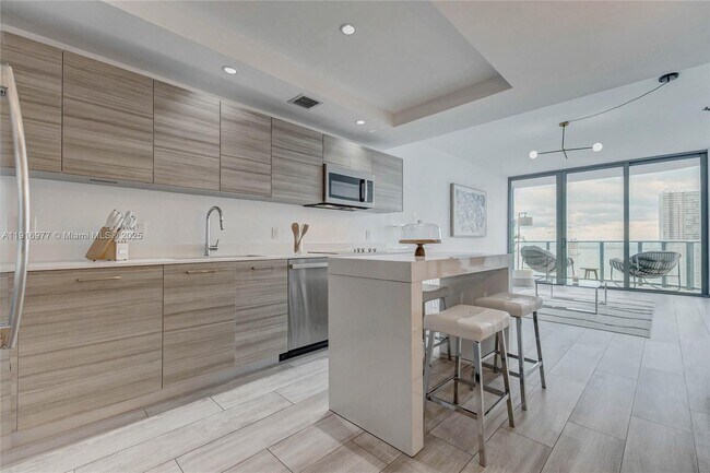 property at 121 NE 34th St