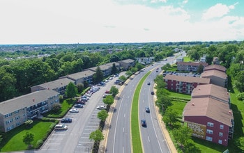Moravia Park Apartments in Baltimore, MD - Foto de edificio - Building Photo