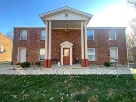 1816 Jamestown Rd in Swansea, IL - Building Photo