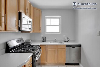 2762 Hampton Pkwy-Unit -FL3-ID601 in Evanston, IL - Building Photo - Building Photo