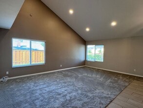 17824 Cabela Dr in San Diego, CA - Building Photo - Building Photo