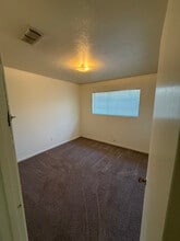 1302 Scenic Dr in Longview, TX - Foto de edificio - Building Photo