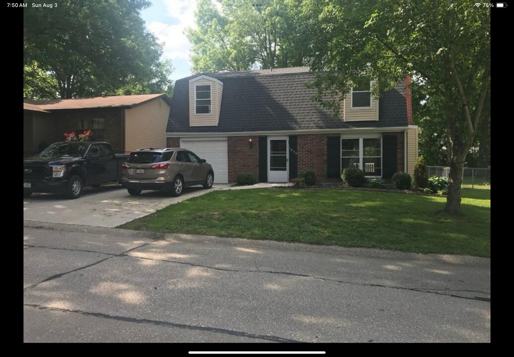 1855 Catlin Dr in Barnhart, MO - Building Photo