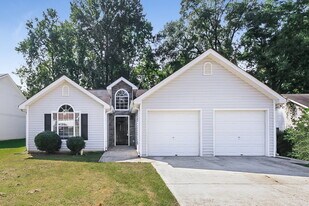 311 Fallview Dr in Mcdonough, GA - Building Photo