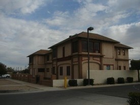 Four Plex in Yuma, AZ - Building Photo