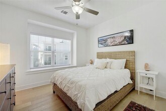 2013 Warely Ln in Austin, TX - Building Photo - Building Photo