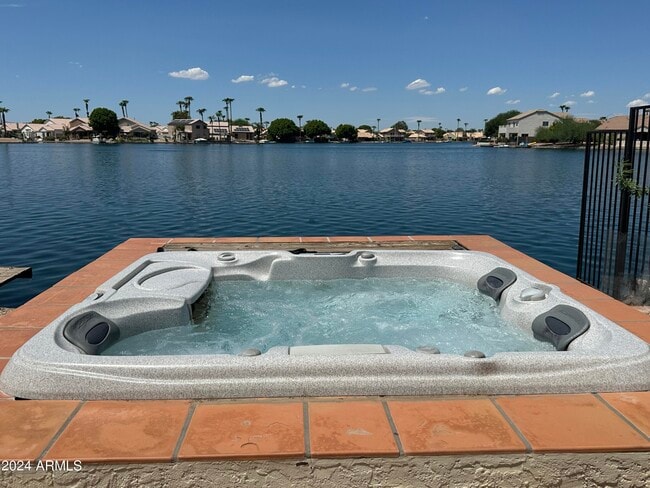 14466 N 87th Dr in Peoria, AZ - Foto de edificio - Building Photo