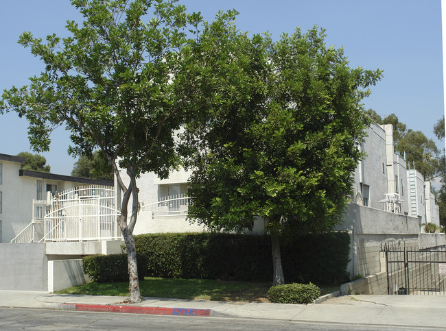 Chapel Apartments in Alhambra, CA - Building Photo - Building Photo