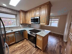 4686 W Powell Blvd in Gresham, OR - Building Photo - Building Photo