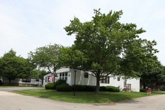 OAKDALE ESTATES PARK & SALES in Sturtevant, WI - Building Photo - Building Photo