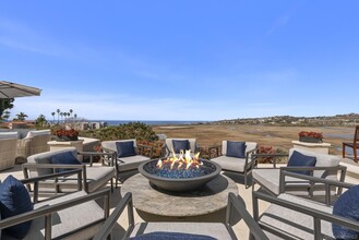 210 Gibson Point in Solana Beach, CA - Building Photo - Building Photo