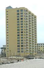 Emerald Isle in Gulf Breeze, FL - Building Photo - Building Photo