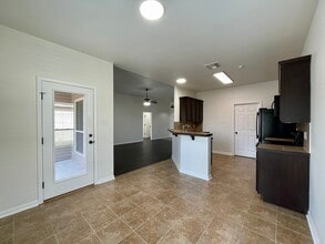 15452 Oakstone Dr in Prairieville, LA - Building Photo - Building Photo