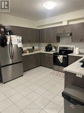 23 Lloyd Davies Wy in Hamilton, ON - Building Photo - Building Photo