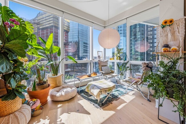 property at 77 Hudson St