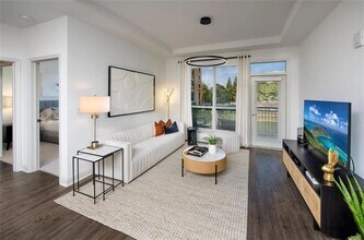 2180 Shadowood Pkwy in Atlanta, GA - Building Photo - Building Photo